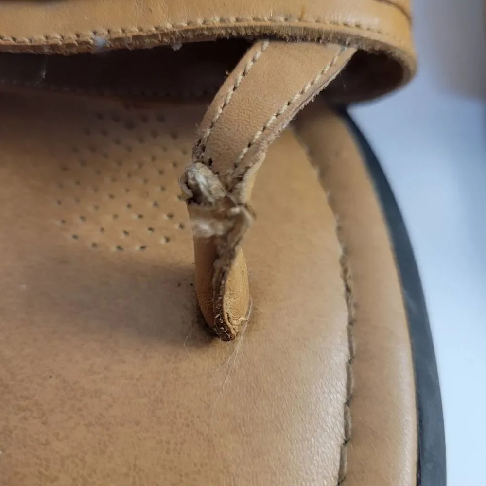 Duck Head tan leather slip on sandals